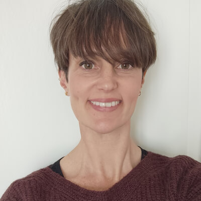 De Roy, Tina Tina De Roy